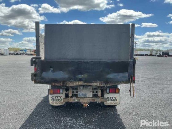 2004年式 日野デュトロ