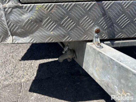 2012年式ジェイコ スタークラフト アウトバック