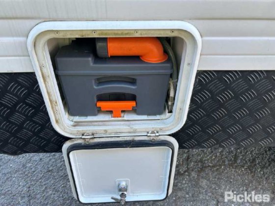 2012年式ジェイコ スタークラフト アウトバック