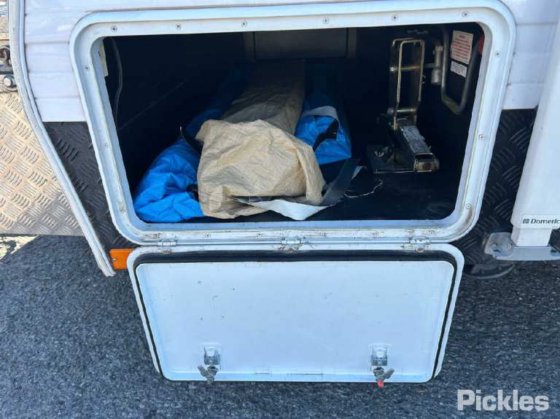 2012年式ジェイコ スタークラフト アウトバック