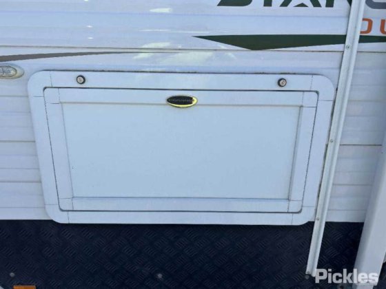 2012年式ジェイコ スタークラフト アウトバック