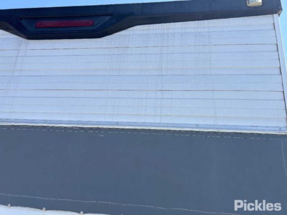 2012年式ジェイコ スタークラフト アウトバック