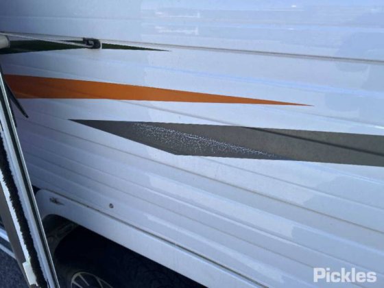 2012年式ジェイコ スタークラフト アウトバック