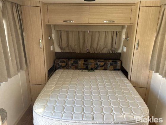 2012年式ジェイコ スタークラフト アウトバック