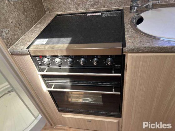 2012年式ジェイコ スタークラフト アウトバック