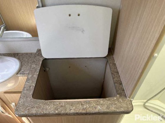 2012年式ジェイコ スタークラフト アウトバック