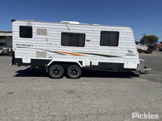 2012年式ジェイコ スタークラフト アウトバック