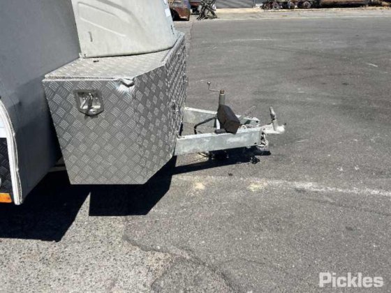 2012年式ジェイコ スタークラフト アウトバック