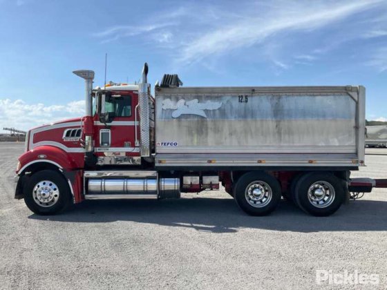 2016 マック トライデント