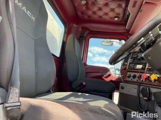 2016 マック トライデント