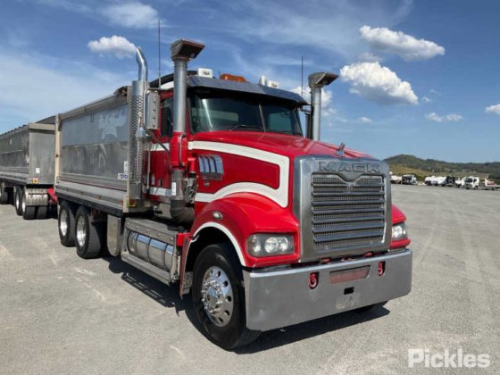 2016 マック トライデント