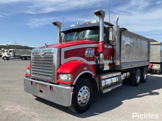 2016 マック トライデント