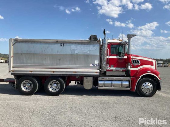 2016 マック トライデント