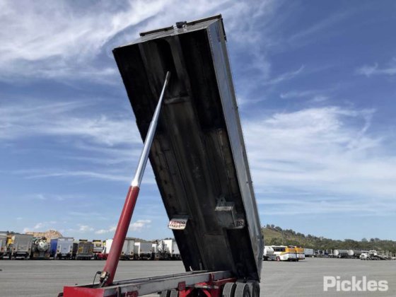 2016 マック トライデント