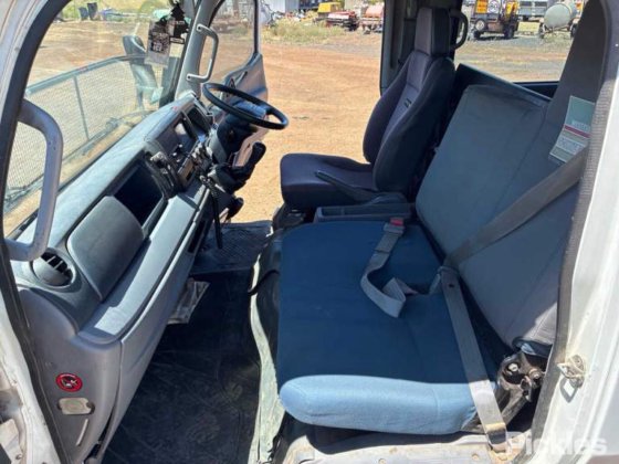 2017 三菱ふそう キャンター