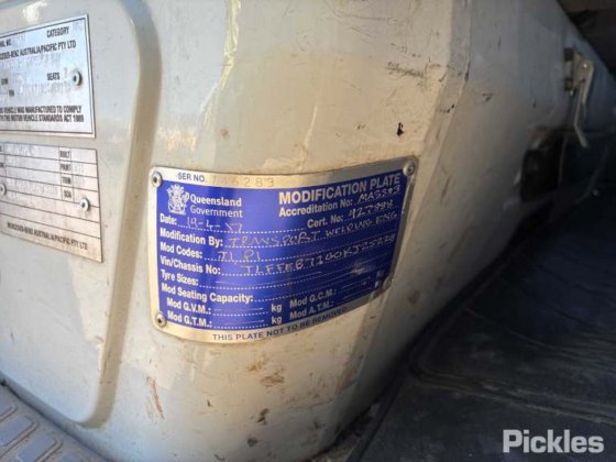 2017 三菱ふそう キャンター