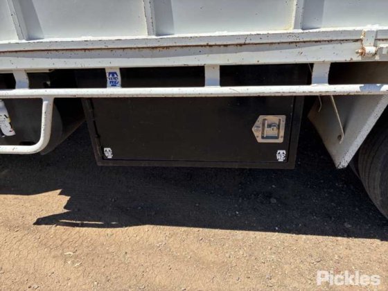 2017 三菱ふそう キャンター