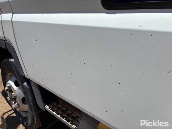 2017 三菱ふそう キャンター