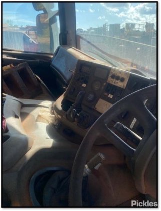 2002年斯堪尼亚114