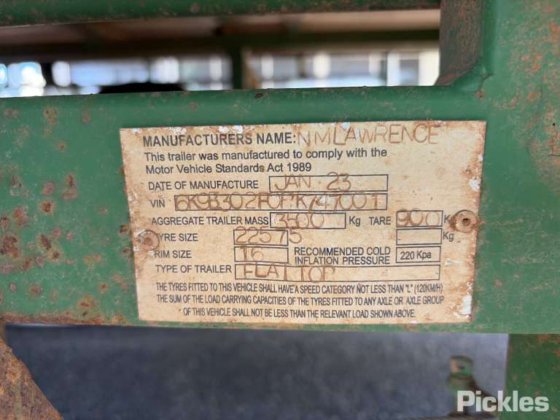 2023 自定义托盘顶