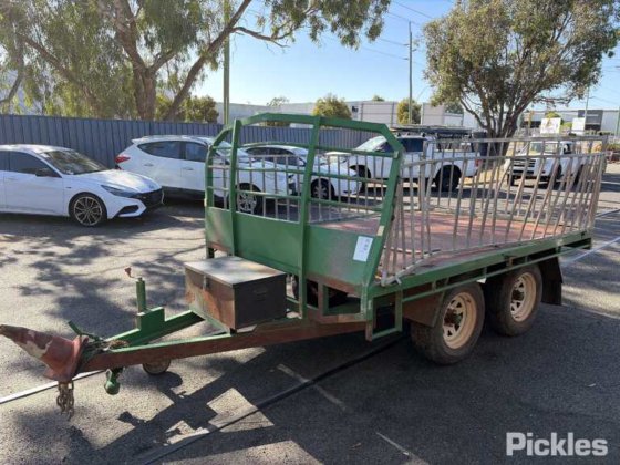 2023 自定义托盘顶