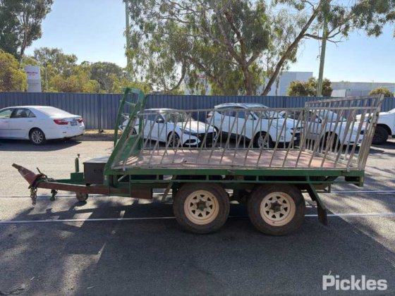 2023 自定义托盘顶