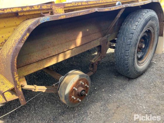 ネイサン・トレーラー