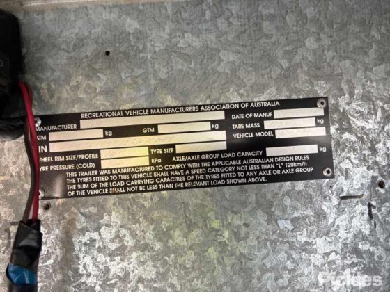 2002 罗马顶棚房车