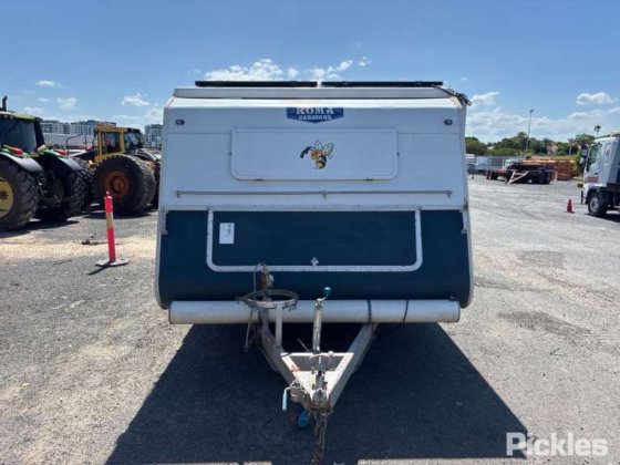 2002 罗马顶棚房车