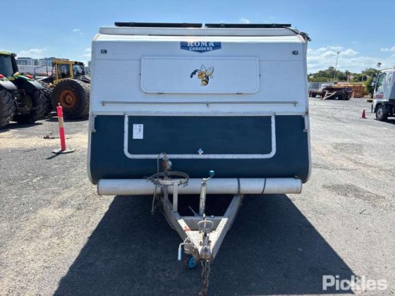 2002 罗马顶棚房车