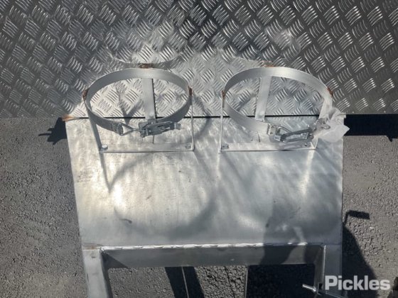 2025年グリーン有限会社フードトレーラー