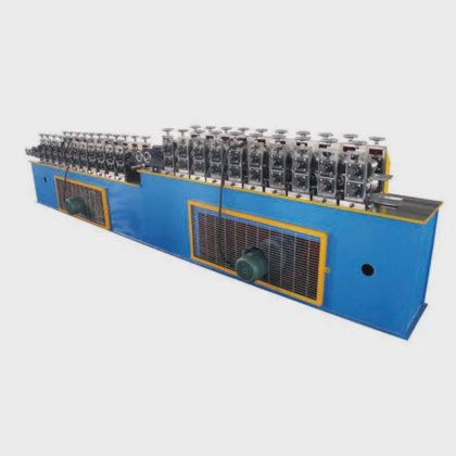 Rolvormmachine voor rolluikdeur