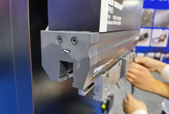 ウィラ プレスブレーキ金型 ウィラ型プレスブレーキ金型 プレスブレーキ曲げ工具