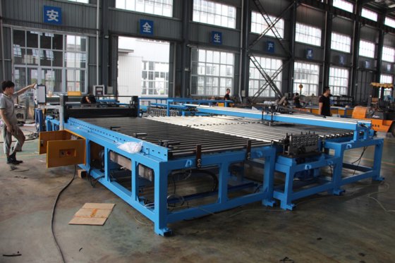 汽车风管制造线6，风管制造线U形