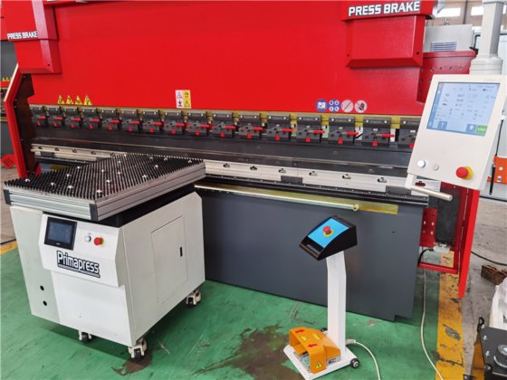 数控电动液压折弯机 电动液压折弯机自动前支撑臂