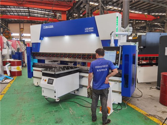 钣金板数控伺服折弯机自动前撑