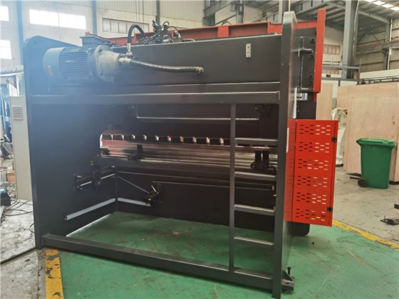 WC67K数控液压折弯机,带E21,滚珠丝杠,直线导轨