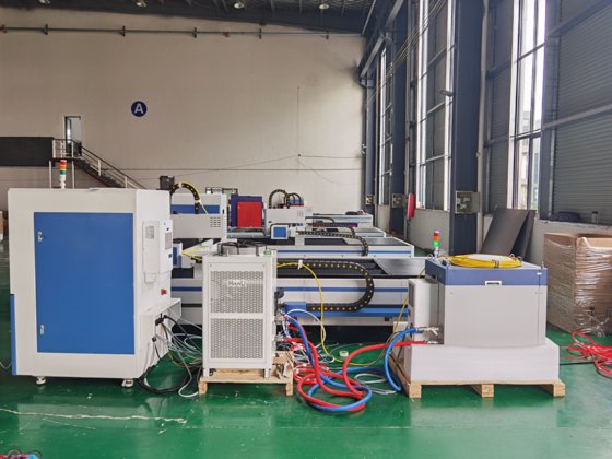 2000W数控光纤激光切割机，数控光纤激光切割机2kw