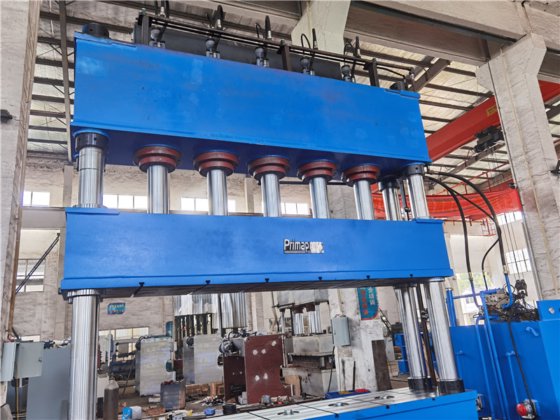 特制的深拉伸液压机600吨钢制深拉伸压力机，用于水槽/锅/铲的制作