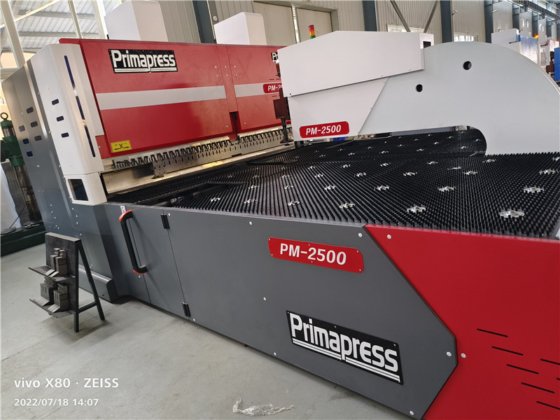 15 轴钣金折弯中心 板材折弯机 CNC 2000mm