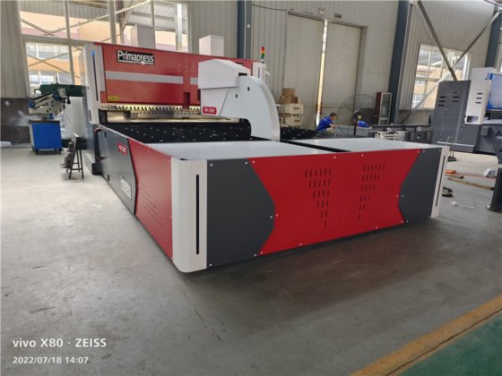 15軸板金曲げセンターパネル曲げ機CNC2000mmパネルベンダー機