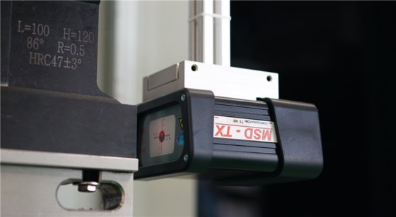 双泵驱动型电动液压数控折弯机Delem DA66T