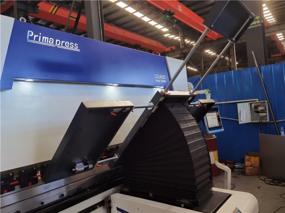 Delem DA69T 8+1轴电液伺服同步数控折弯机