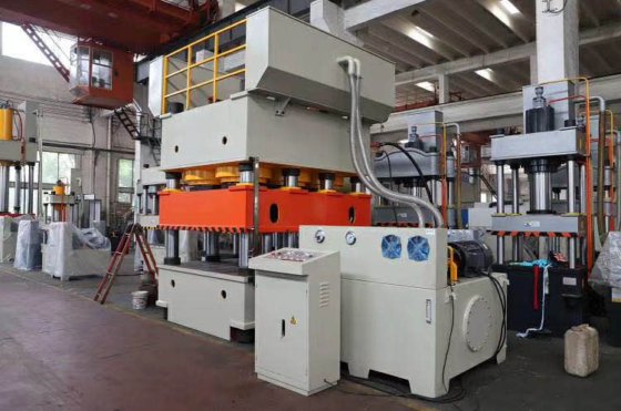 3600トン鋼板ドアスキンエンボス加工油圧プレス機 3600トン油圧鋼板ドアスキンプレス機/プレスエンボス加工成形スタンピング機