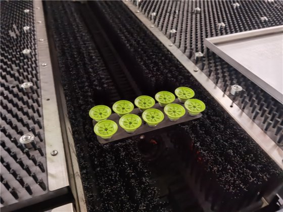 スマートオート折りたたみ機 自動板曲げ機 フレキシブルCNCパネル折りたたみ機