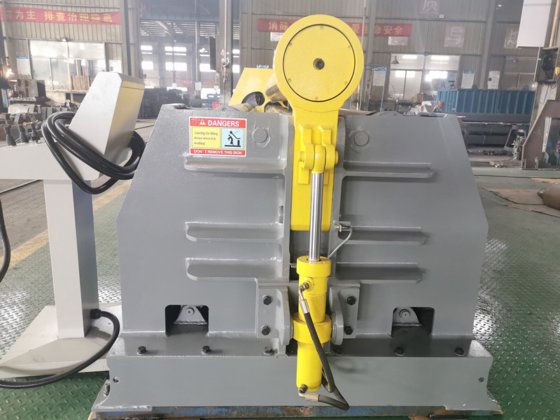 4X3200MM液压数控折弯机带全数控控制器