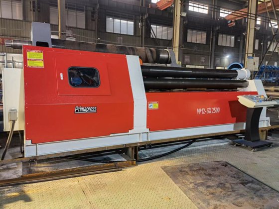 完全な油圧 cnc のプロフィールの曲がる機械自動チャネルの角度の鋼鉄セクション曲がる機械