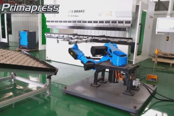 プレスブレーキオートメーション - ロボットプレスブレーキセル