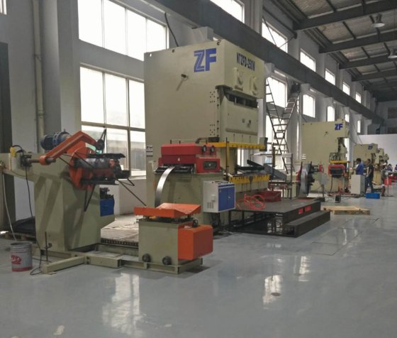 メタルコイルアンコイラー, 2in1 アンコイラーとストレイター, コイルデコイラー機