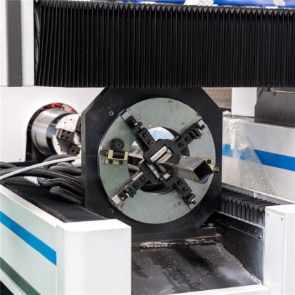 1500W 2000W光纤激光切割机，用于金属管和管子的切割机